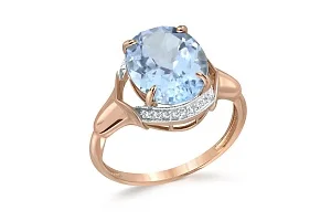 Кольцо из красного золота с топазом sky и 18 фианитами