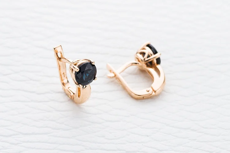 Серьги из красного золота с 2 сапфирами