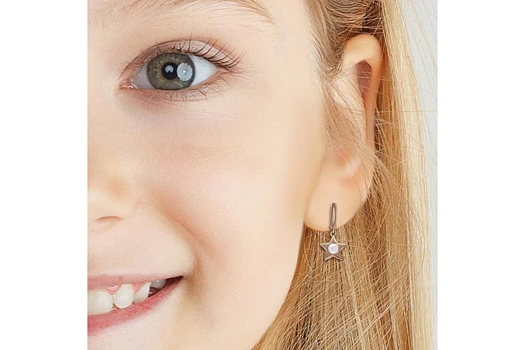 Детские серьги Звезды из красного золота с перламутром