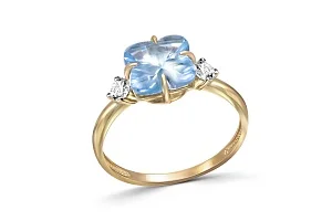 Кольцо из жёлтого золота с топазом sky и 2 фианитами