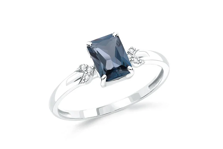 Кольцо из белого золота с топазом лондон и 6 бриллиантами