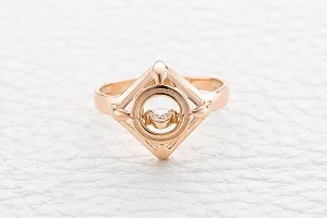 Кольцо Квадрат из красного золота с фианитом