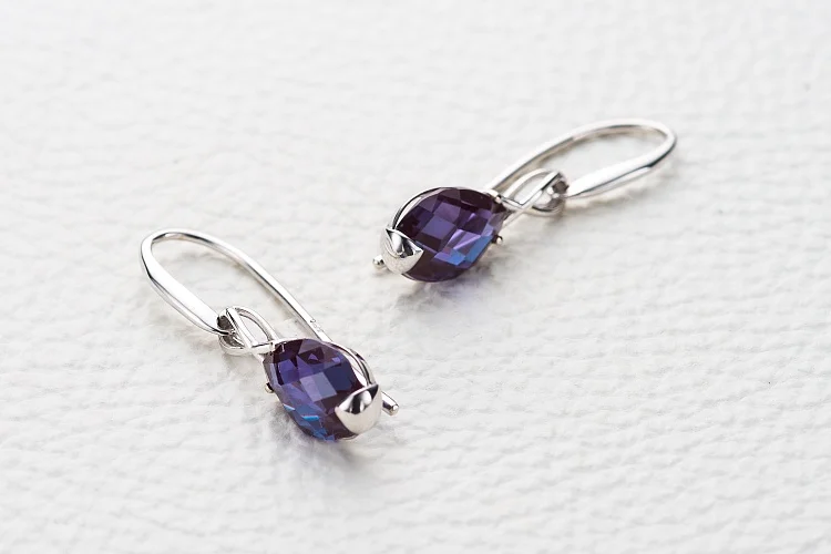 Серьги из белого золота с 2 александритами