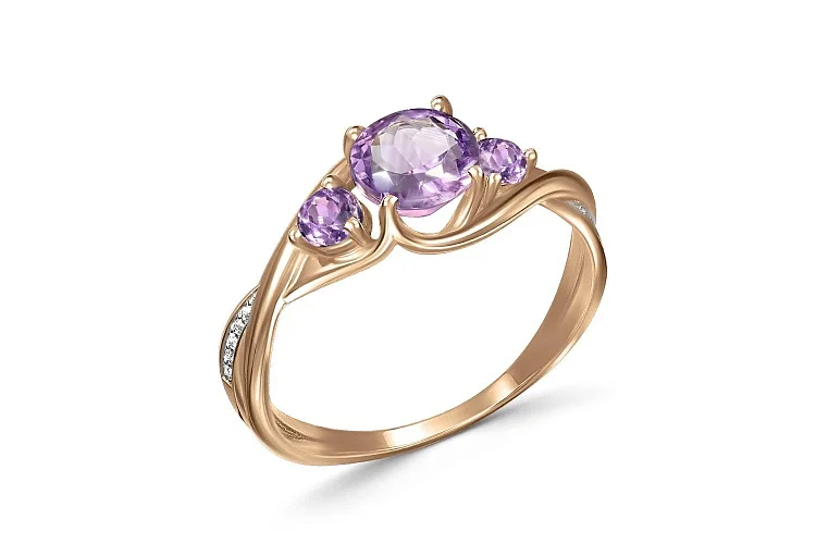 Кольцо из красного золота с 3 аметистами и 10 фианитами