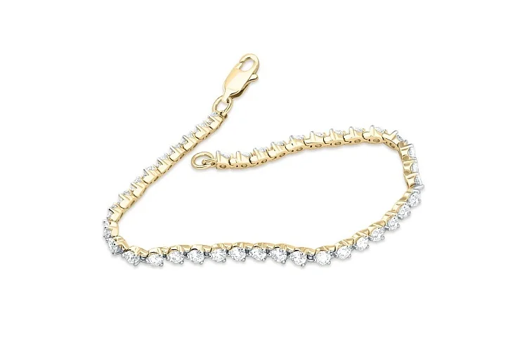 Браслет из жёлтого золота с 49 выращенными бриллиантами