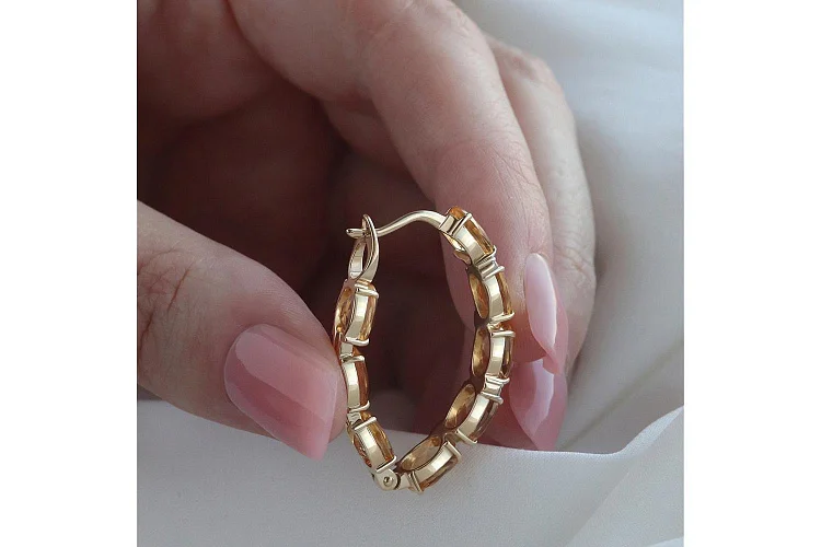 Серьги из жёлтого золота с 16 цитринами и 8 фианитами