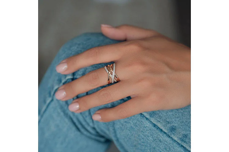 Кольцо Дорожка из красного золота с 28 бриллиантами