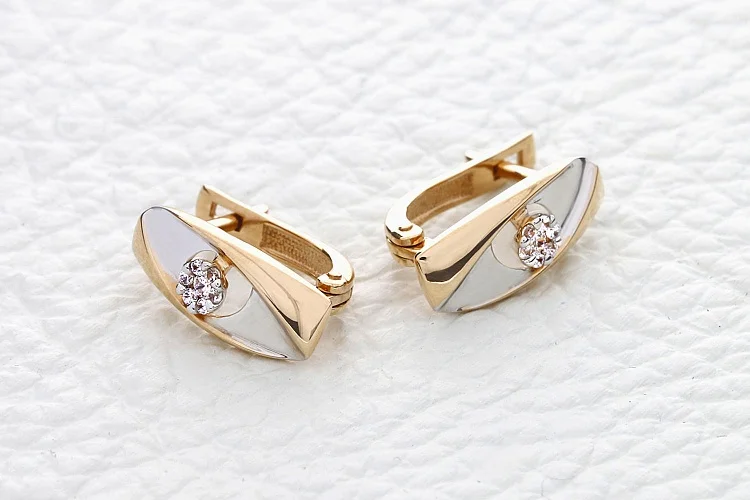 Серьги Малинки из красного золота с 14 фианитами