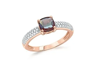 Кольцо из красного золота с александритом и 50 фианитами