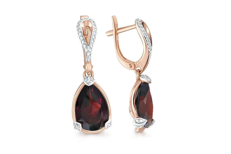 Серьги из красного золота с 2 гранатами и 64 фианитами