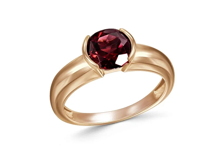 Кольцо из красного золота с гранатом