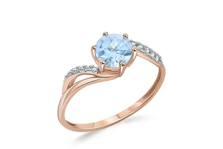 Кольцо из красного золота с топазом sky и 10 фианитами