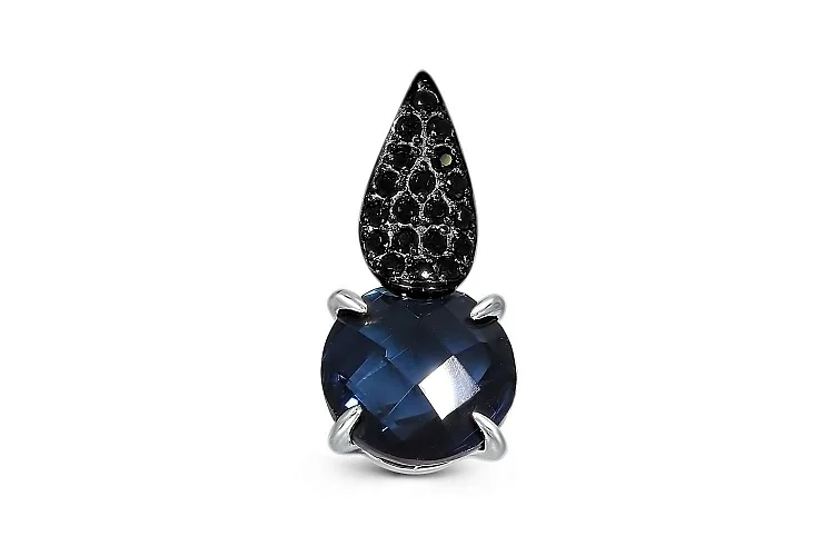 Подвеска из белого золота с кварцем и 19 фианитами