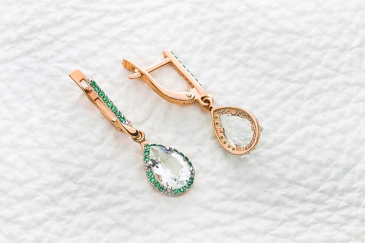 Серьги из красного золота с 2 празиолитами и 50 фианитами