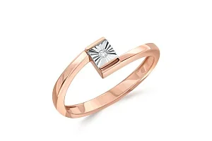 Кольцо Квадрат из красного золота с бриллиантом