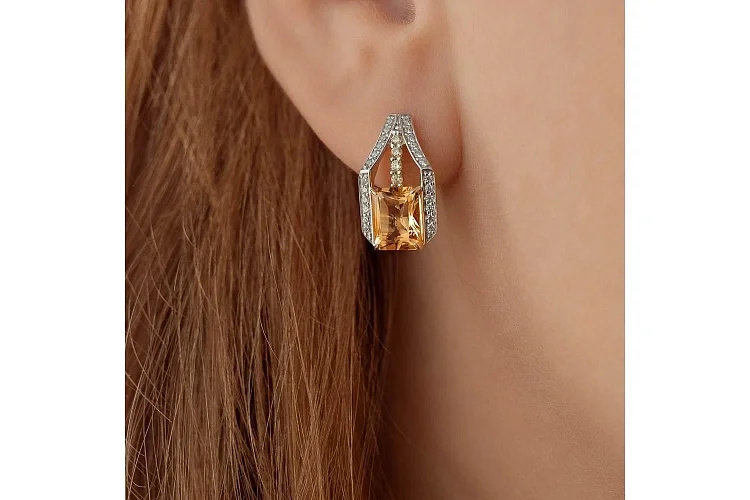 Серьги из жёлтого золота с 2 цитринами и 56 фианитами