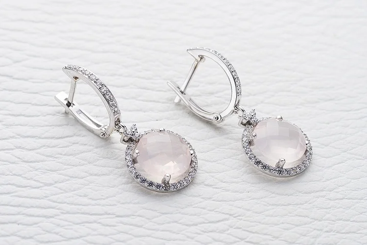 Серьги из белого золота с 2 кварцами и 78 фианитами