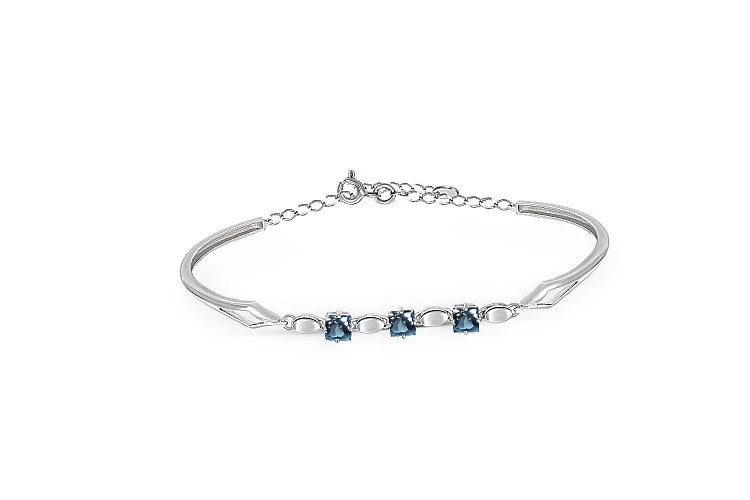 Браслет из белого золота с 3 топазами лондон