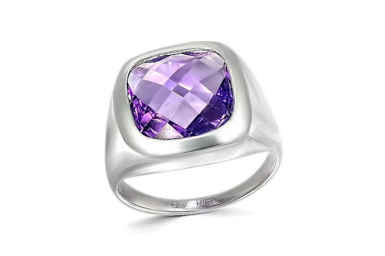 Печатка из белого золота с аметистом
