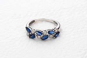 Кольцо из белого золота с 6 сапфирами и 6 бриллиантами