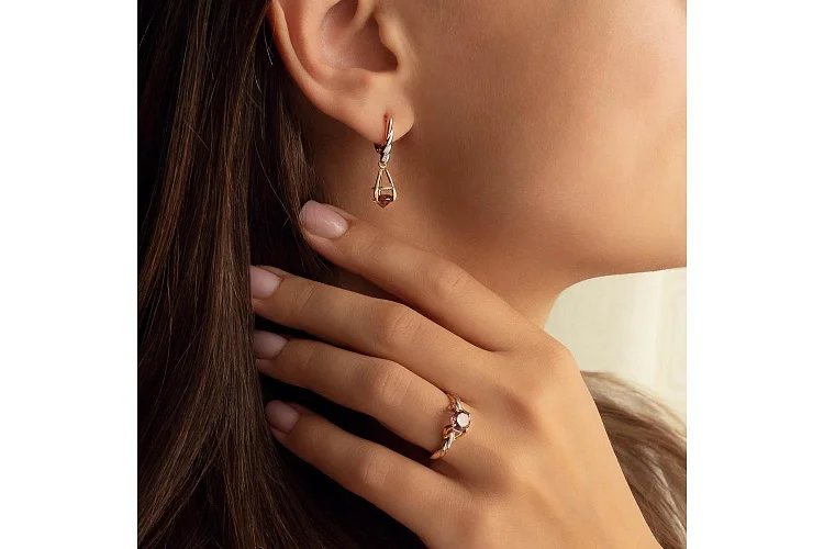 Серьги из красного золота с 2 ситаллами