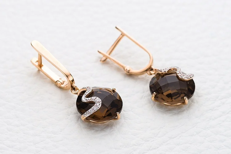 Серьги из красного золота с 2 раухтопазами и 14 фианитами