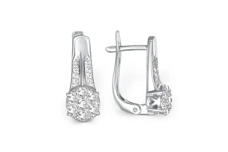 Серьги из белого золота с 26 фианитами