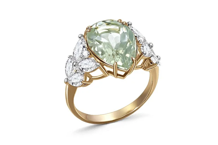 Кольцо из жёлтого золота с аметистом и 10 фианитами