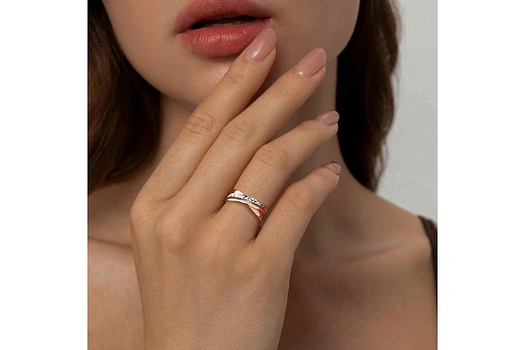 Кольцо из красного золота без вставок