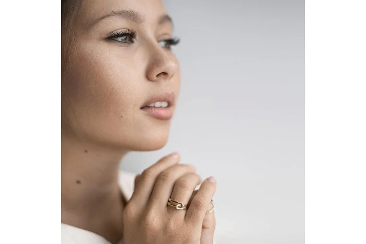 Кольцо из жёлтого золота без вставок