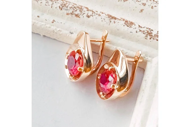 Серьги из красного золота с 2 корундами