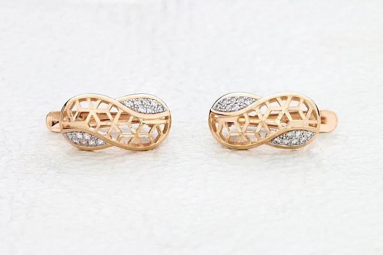 Серьги из красного золота с 28 фианитами