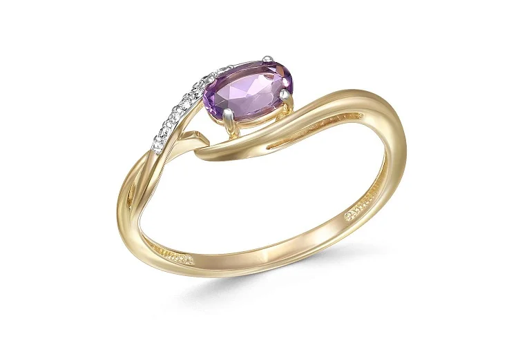 Кольцо из жёлтого золота с аметистом и 7 фианитами