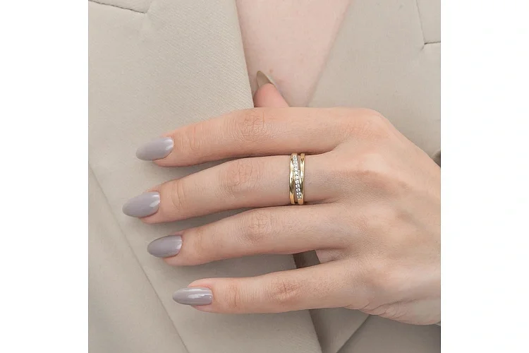 Кольцо Дорожка из жёлтого золота с 12 бриллиантами