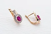 Серьги из красного золота с 2 рубинами и 42 бриллиантами