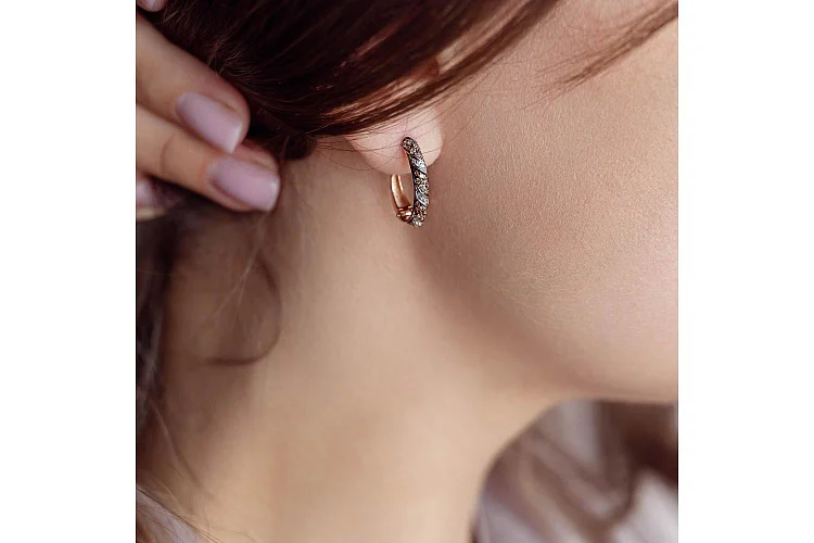 Серьги из красного золота с 82 фианитами