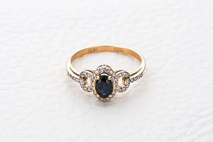 Кольцо из красного золота с сапфиром и 40 бриллиантами