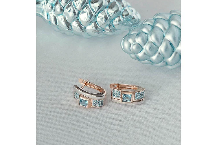 Серьги из красного золота с 2 топазами swiss и 42 фианитами