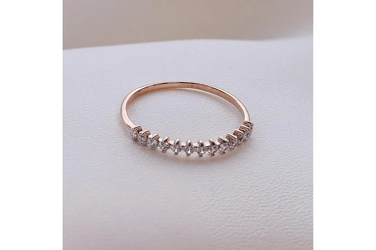 Кольцо Дорожка из красного золота с 13 фианитами