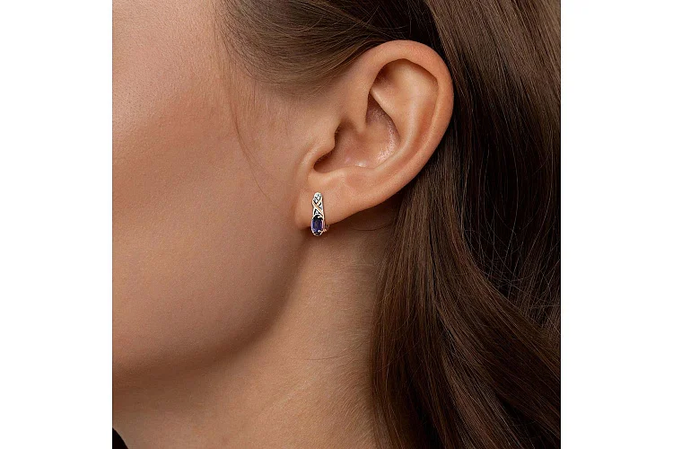 Серьги из красного золота с 2 иолитами и 14 фианитами