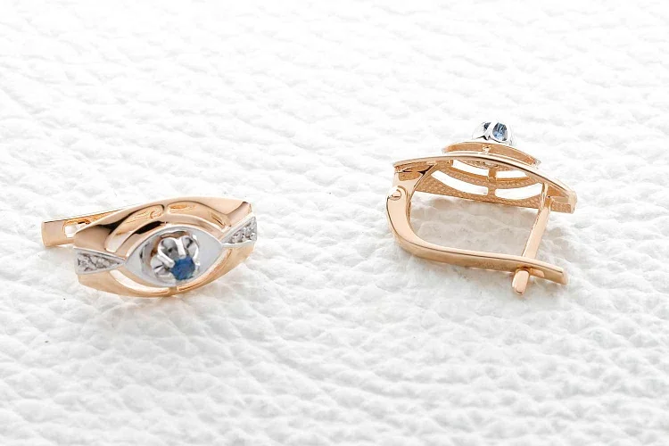 Серьги из красного золота с 2 сапфирами и 8 бриллиантами