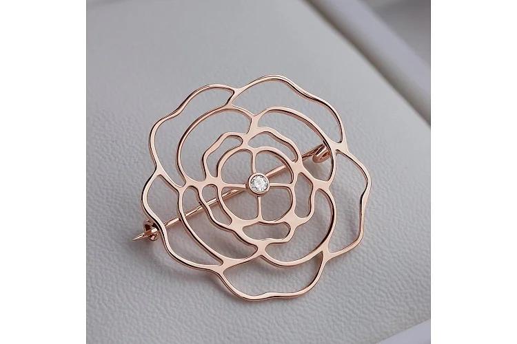 Брошь Цветок из красного золота с фианитом