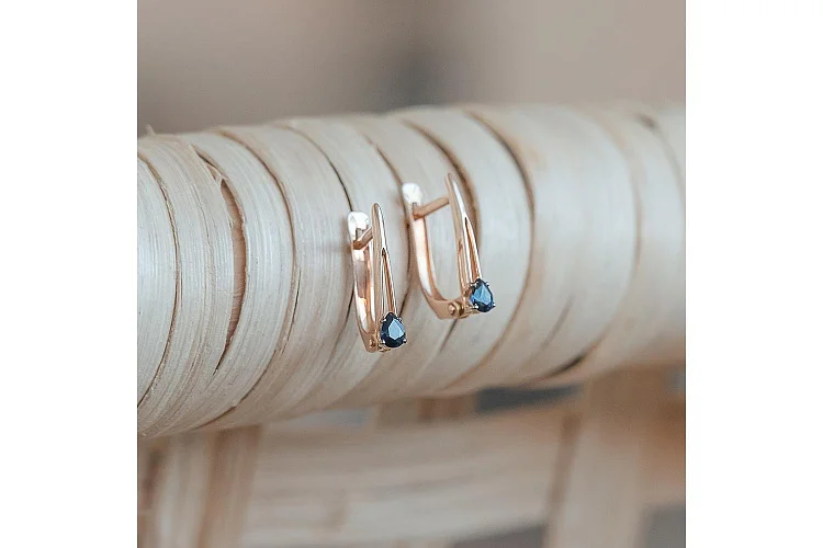 Серьги из красного золота с 2 сапфирами