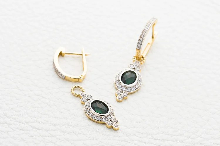 Серьги-трансформеры из жёлтого золота с 2 кварцами и 70 фианитами