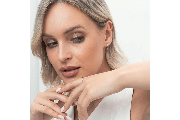 Серьги из красного золота с 2 сапфирами и 12 бриллиантами