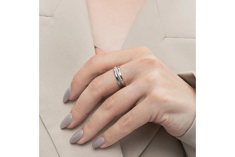 Кольцо Дорожка из белого золота с 12 бриллиантами