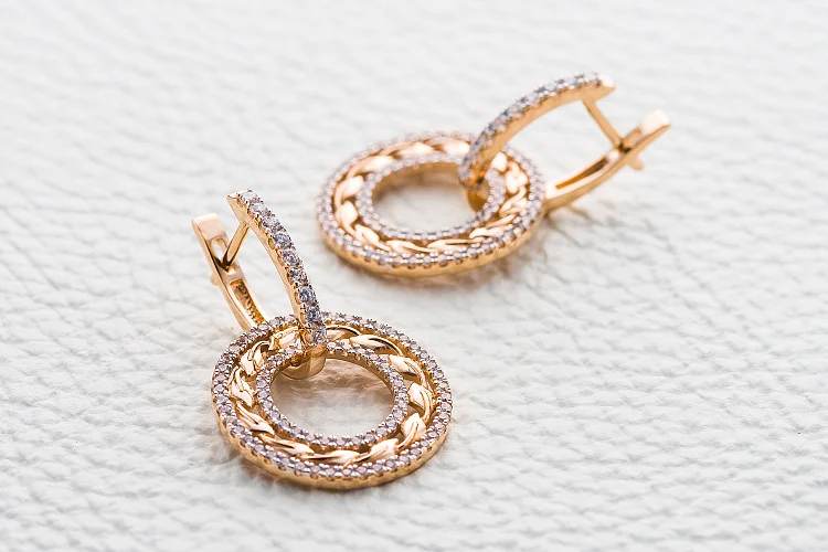 Серьги Круги из красного золота с 168 фианитами