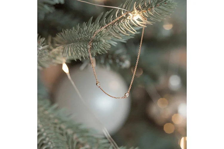 Браслет из красного золота с 3 бриллиантами