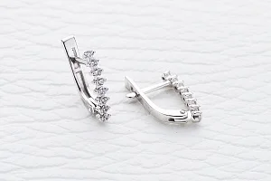 Серьги Дорожки из белого золота с 16 фианитами