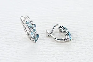 Серьги из белого золота с 8 топазами sky и 8 фианитами